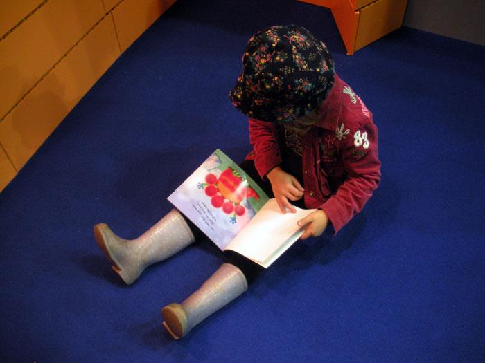 Tribina:SLIKA I PRILIKA DRUŠTVA-Savremena književnost za decu