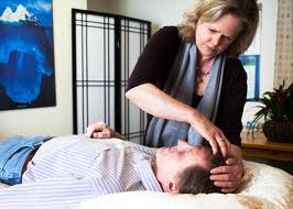 Razumeti govor tela- izazovi i zamke neverbalne komunikacije